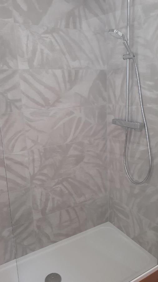 T3 Moderne Et Cosy Avec Linge Et Menage Compris Appartement Cauterets Buitenkant foto